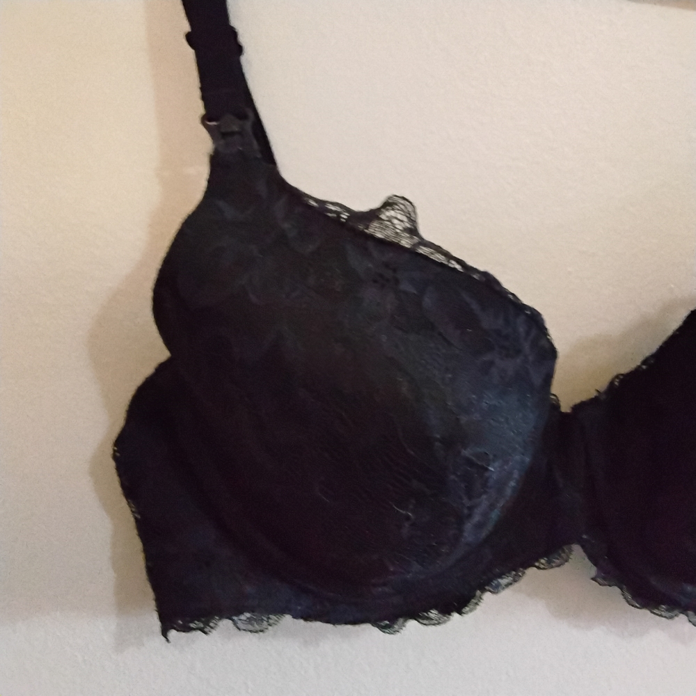 La Vie En Rose Black Lace-Trim Nursing T-Shirt Bra – Size 34C EUC - Picture 5 of 9